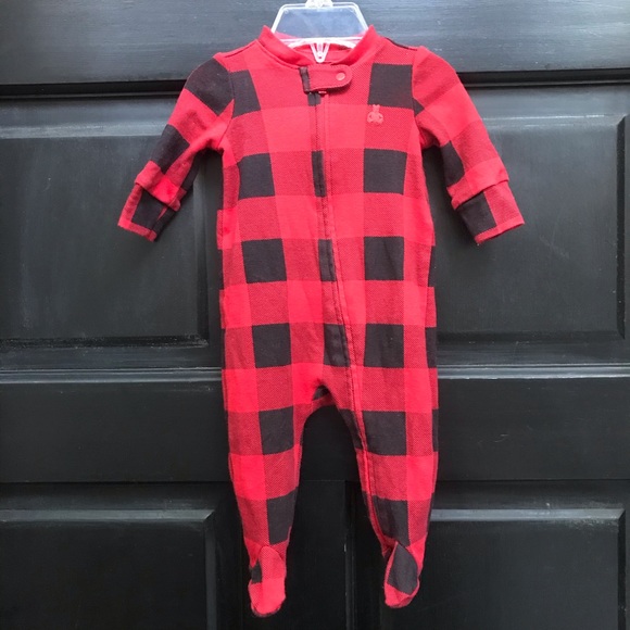 GAP Other - Baby gap buffalo print footy pajama 0-3m unisex